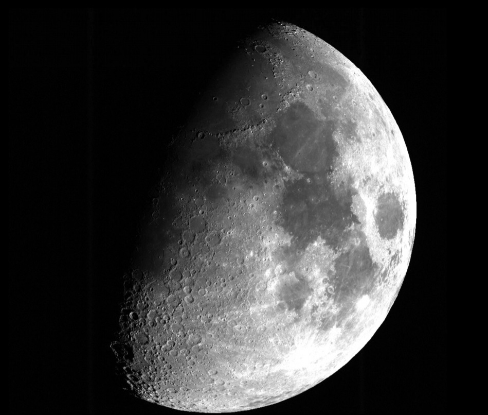 Moon_imaged_by_Pleiades_satellite (1)